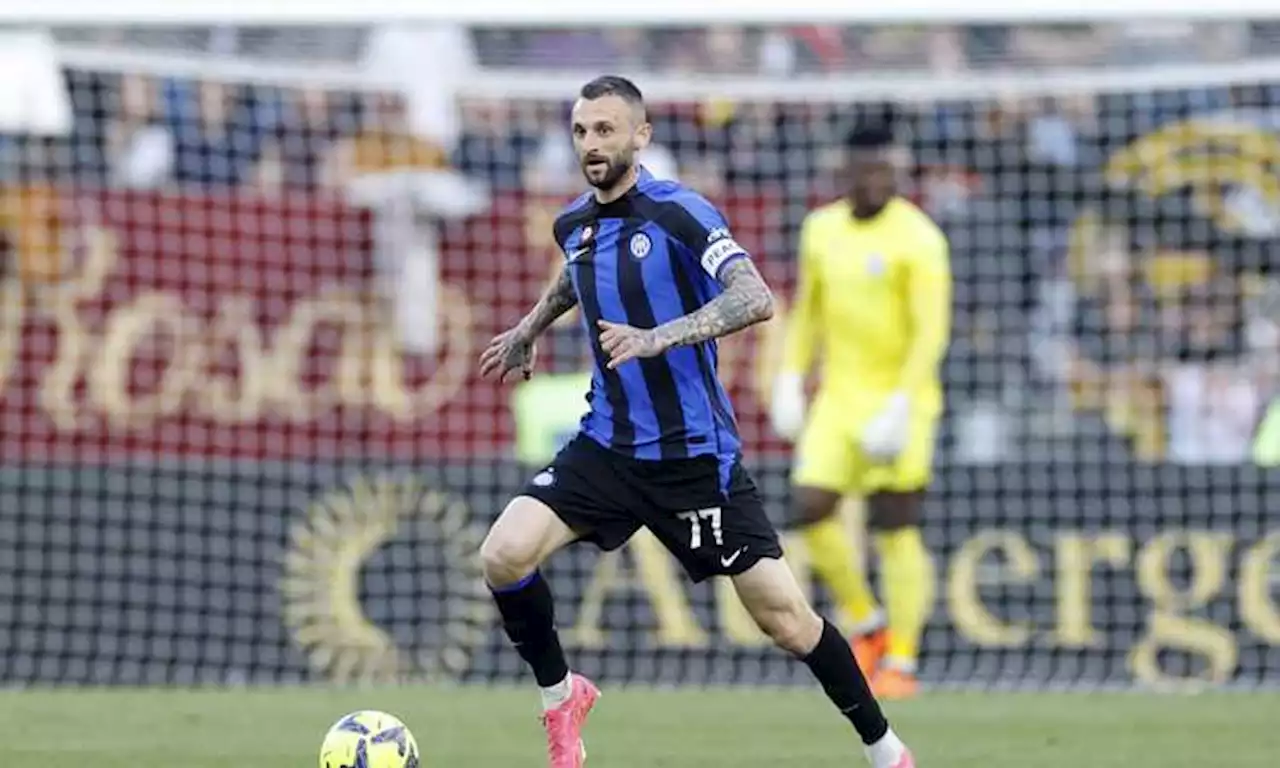 Brozovic si allontana dall'Inter: l'Al Nassr alza l'offerta, c'è anche il Barcellona