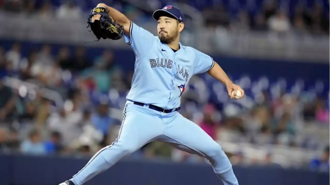 Clement, Springer hits in 8th lift Blue Jays over Marlins 2-0