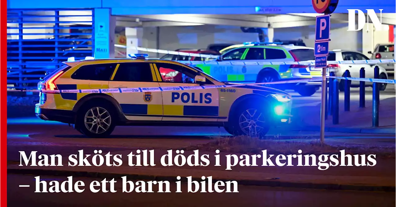 Man sköts till döds i parkeringshus – hade ett barn i bilen