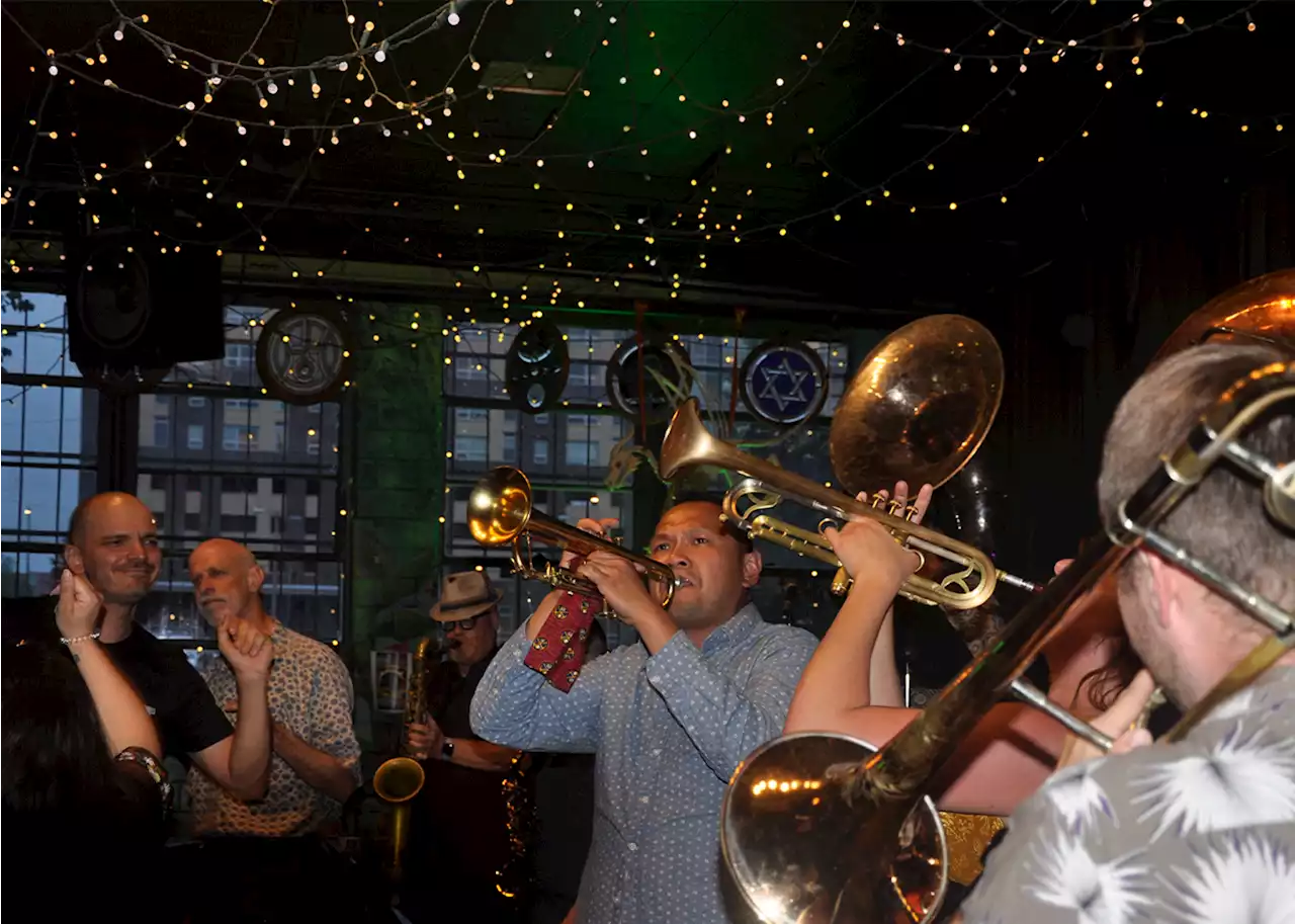 Mercury Cafe Celebrates Jewish Klezmer, Balkan Music With Festo Festo