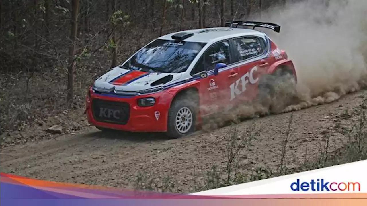 Sean Gelael Dukung Ayahnya Beraksi di Danau Toba Rally 2023