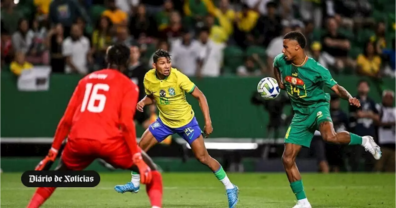 Brasil perde ante o Senegal em particular disputado em Alvalade