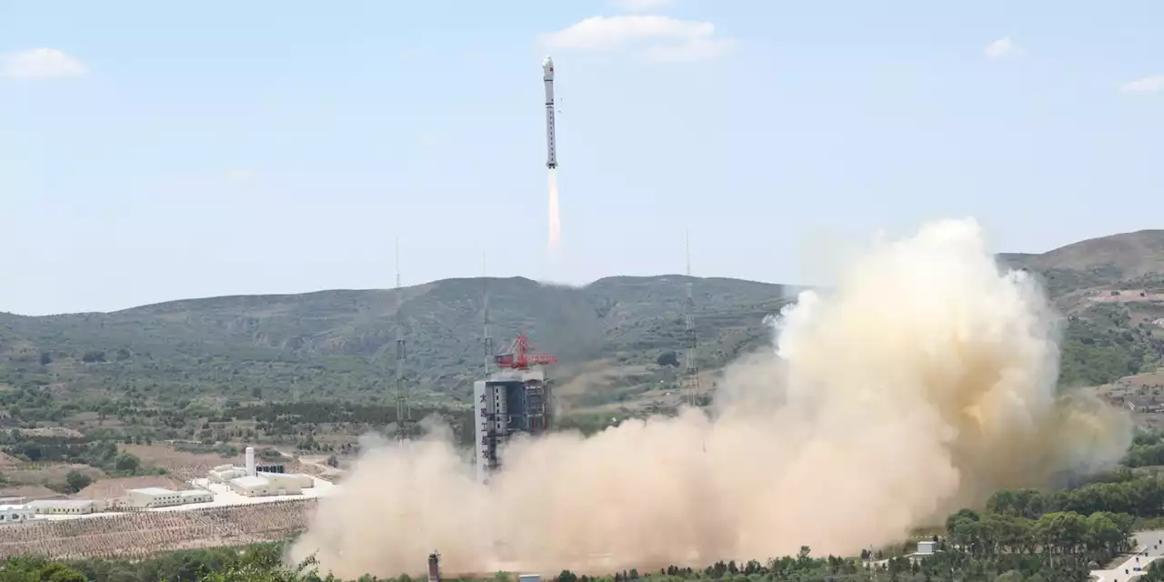 Espace : la fusée chinoise Longue Marche-4D met en orbite 41 satellites en une seule fois