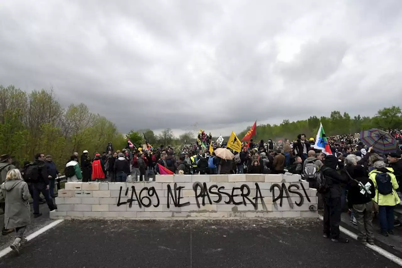 Autoroute Castres-Toulouse : les associations déposent un premier recours environemental contre l'A69