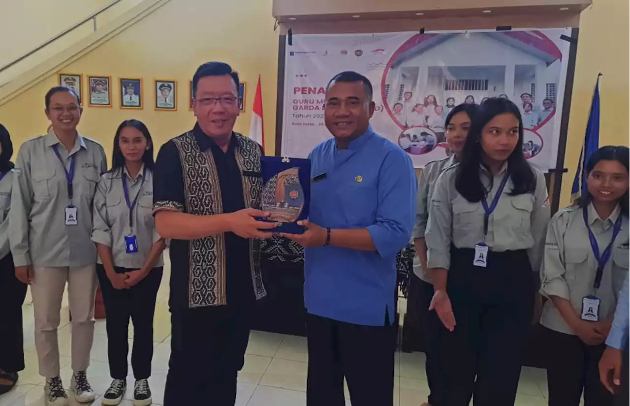 Guru Muda Garda Depan Membangun Pendidikan di Rote Ndao NTT