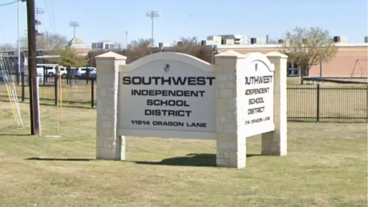 Southwest ISD approves 5% pay raise for most teachers, employees