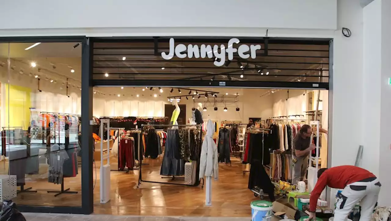 Crise du prêt-à-porter : la célèbre marque 'Don't call me Jennyfer' demande son placement en redressement judiciaire