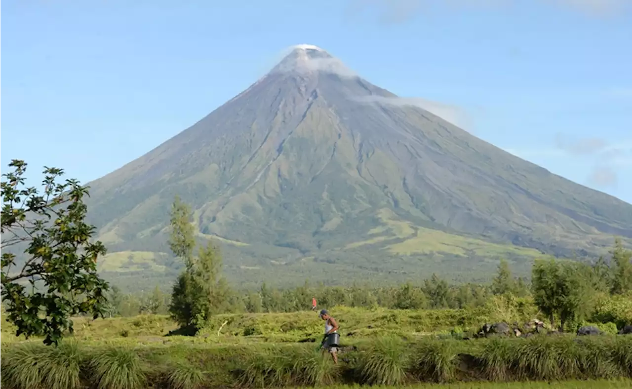 Phivolcs: Mayon restive ‘in gentle and quiet mode’