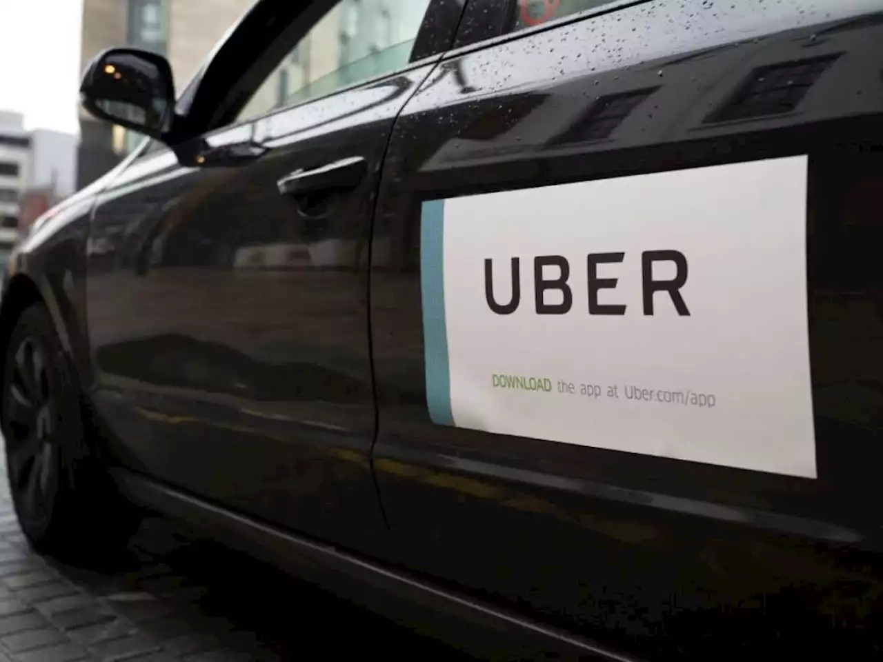 'It's terrible. We've become lawless': Concerns raised over ongoing strife between meter taxis, e-hailing drivers | News24