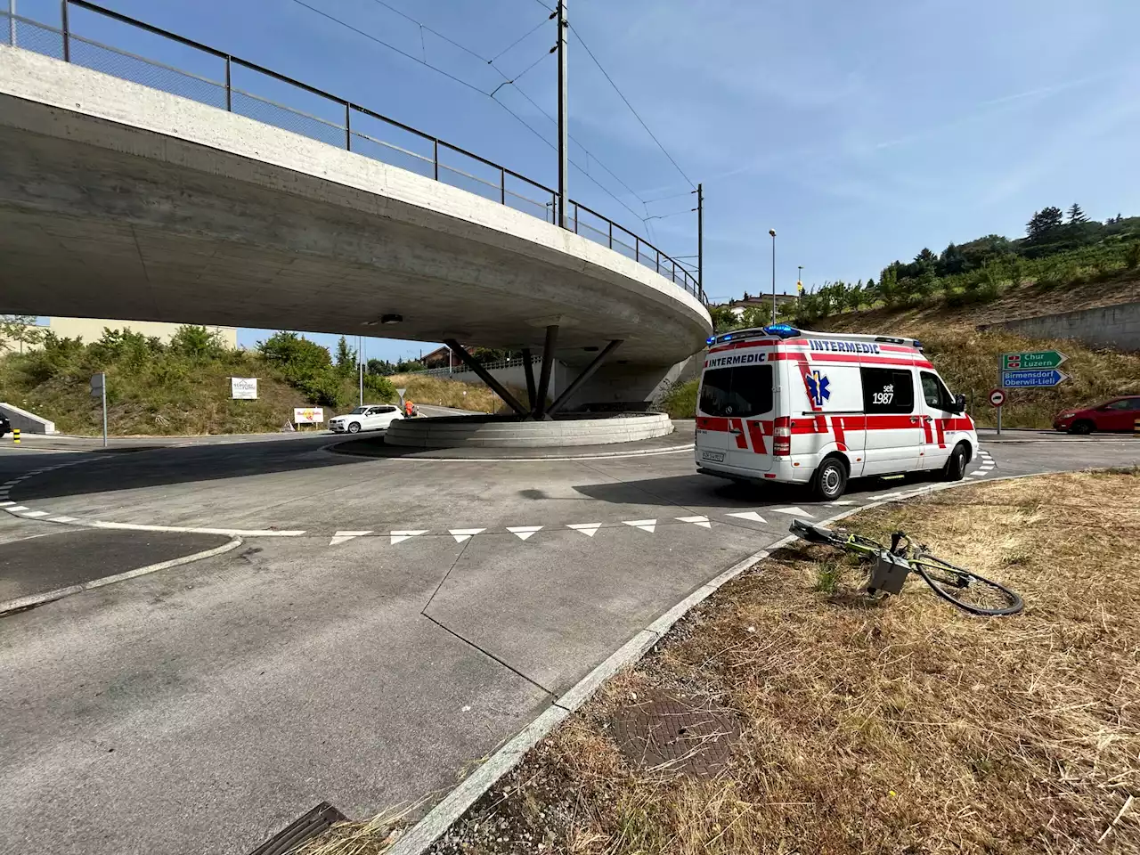 Zufikon AG: Velofahrer (79) nach Kollision mit Auto verletzt