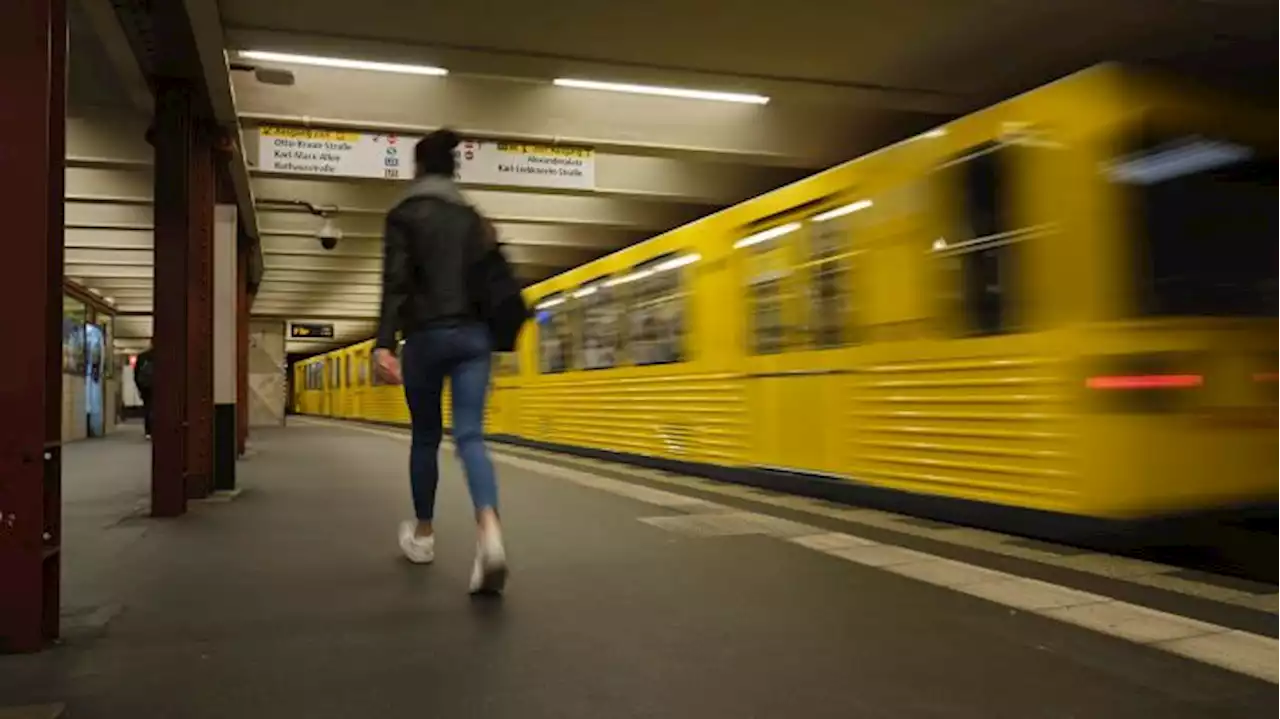 Abgesackter U2-Bahnhof am Alex wird doch nicht angehoben