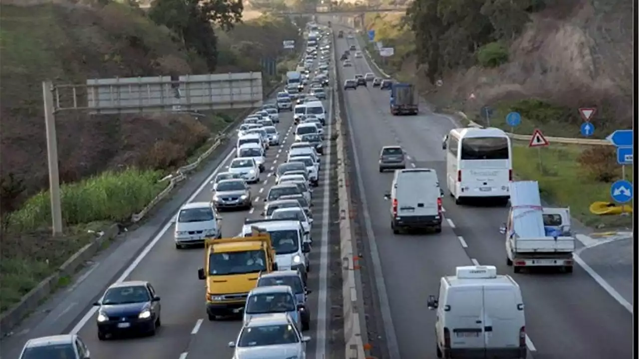 Tamponamento sull’autostrada A1, coinvolta anche l’auto su cui viaggiava Giuseppe Conte