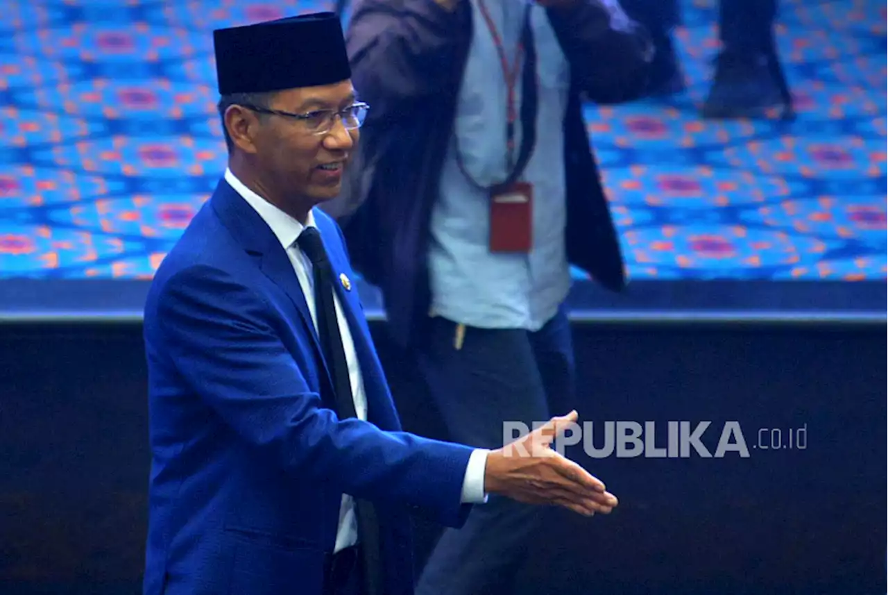 Pj Heru Apresiasi 13 Perusahaan di Jakarta Gunakan Air Perpipaan |Republika Online