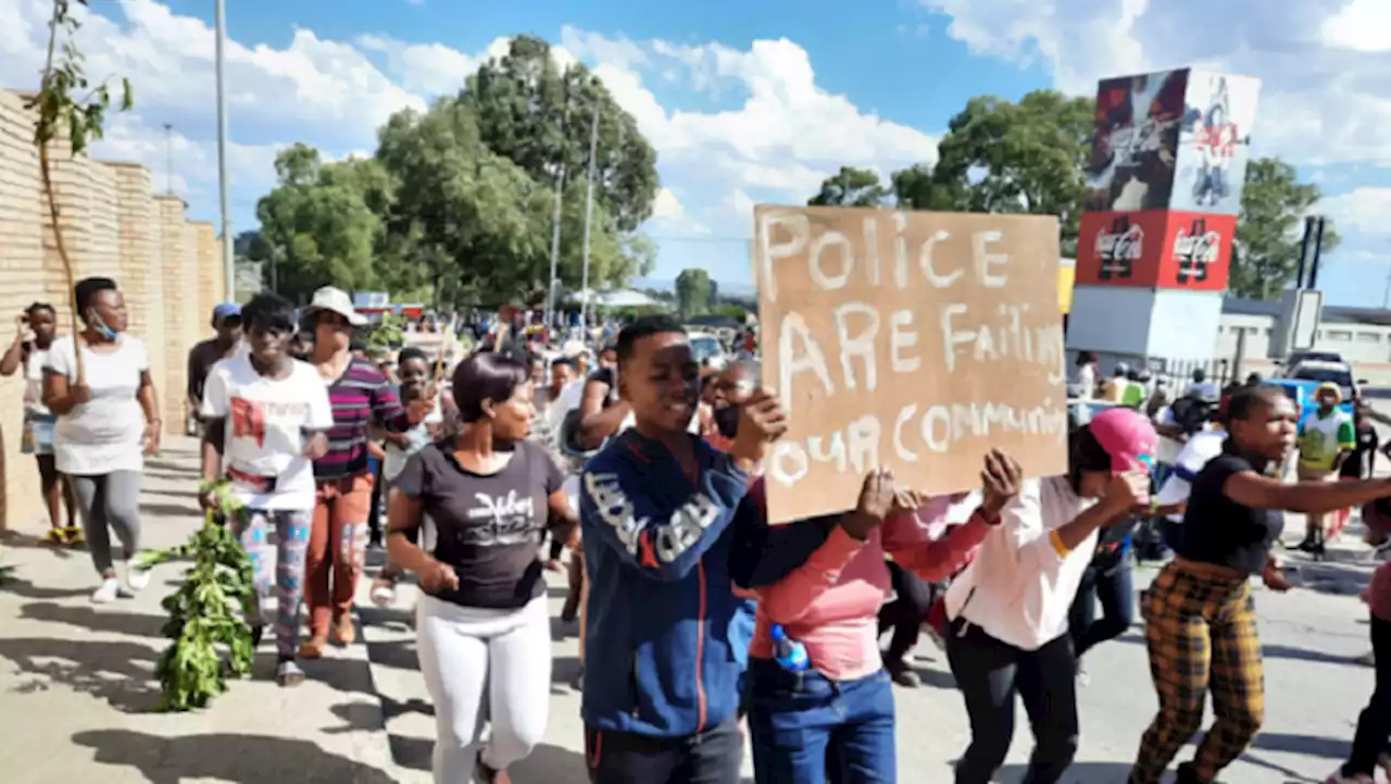 Police remain on high alert in Diepsloot after protests - SABC News