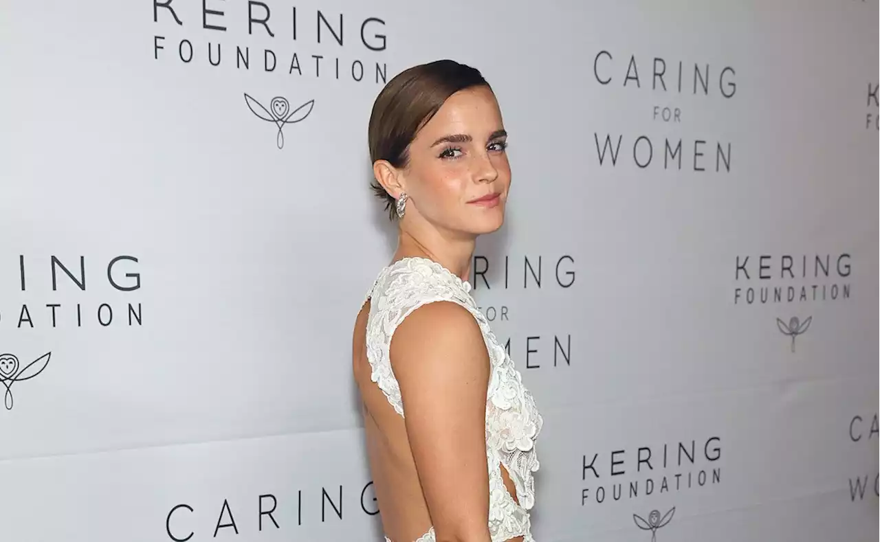 Emma Watson verzaubert Fans mit scheinbar schwebendem Kleid