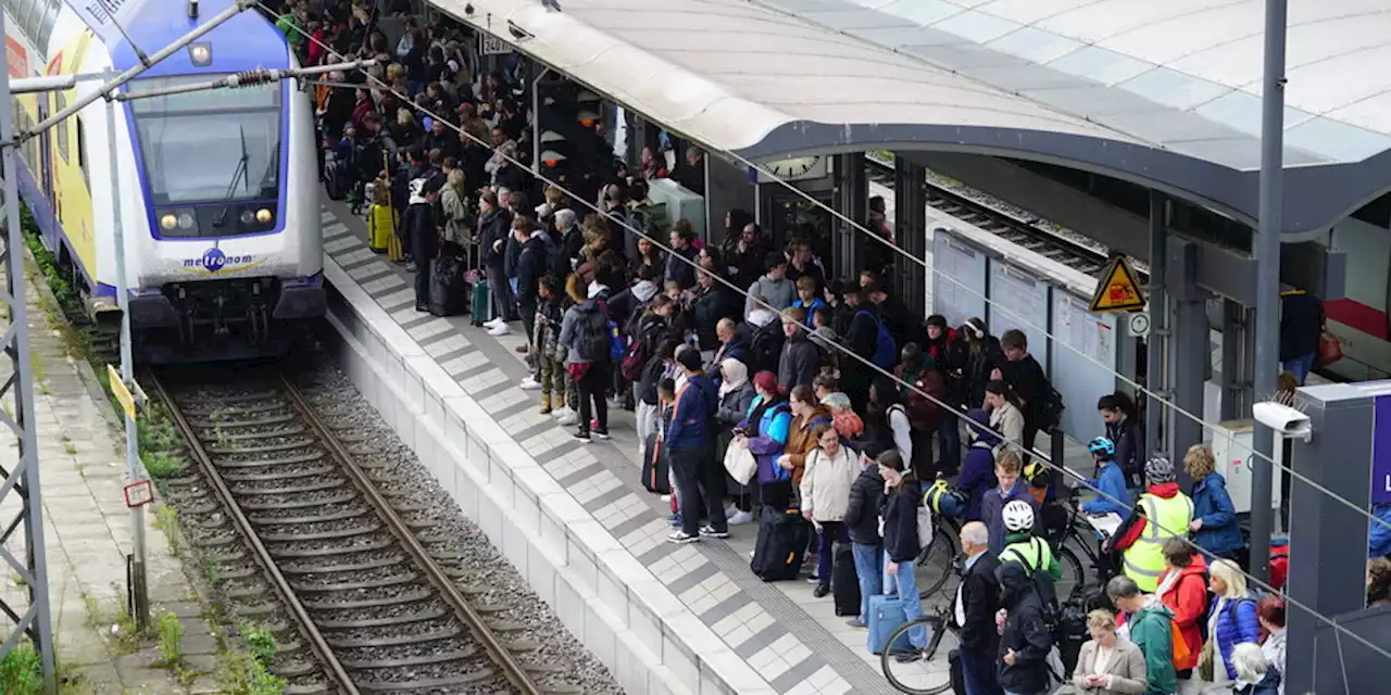 Öffentlicher Nahverkehr in Deutschland: Gemischte Bilanz bei 49-Euro-Ticket