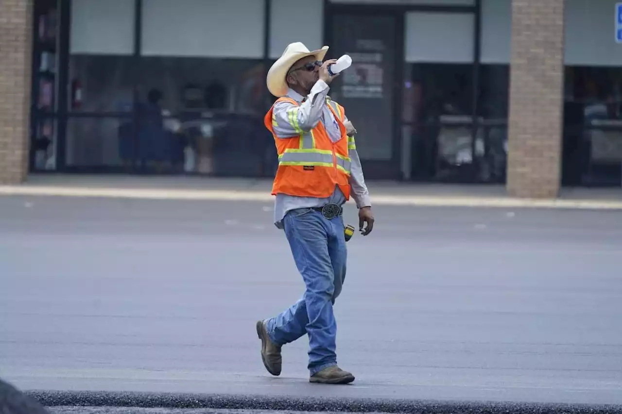 Heat wave grips US south; Texas power grid tested