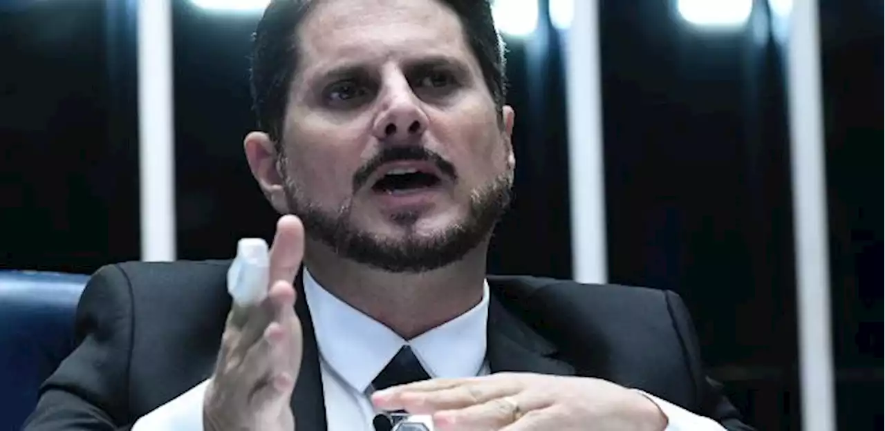 Do Val tira licença e defensor de Bolsonaro assume vaga na CPI do 8/1