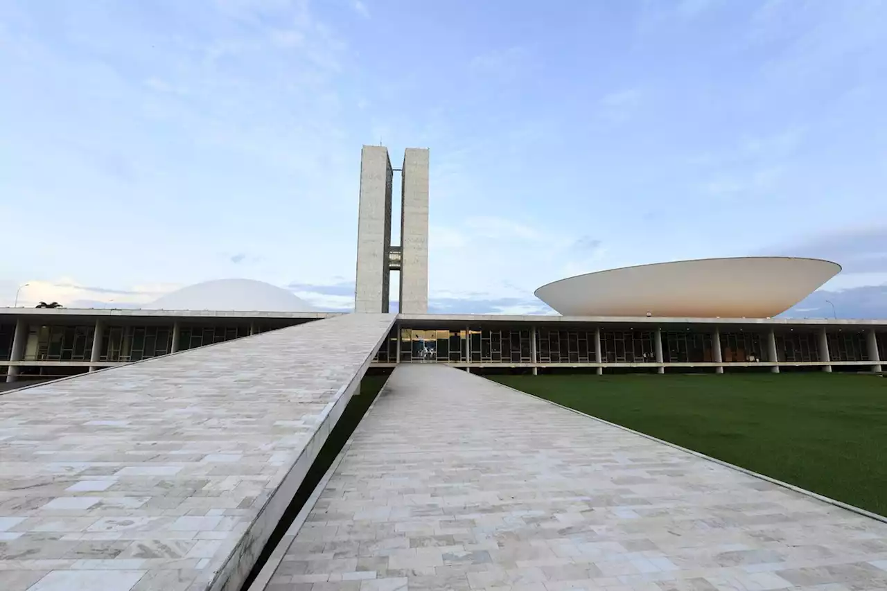 Senado com sangue de “Barata”