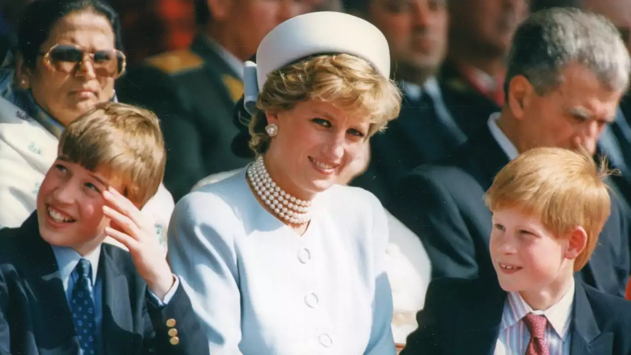 Lady Diana e quella torta di compleanno che fece diventare William «rosso come un pomodoro»