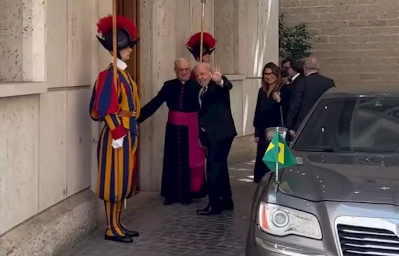 Lula chega ao Vaticano para encontro com papa Francisco