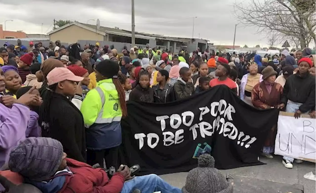 South Africa: Hundreds March to Gugulethu Clinic Demanding Better Service