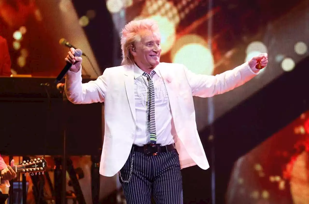 Rod Stewart Clarifies Rumors of His Retirement: ‘I Shall Never Retire!’