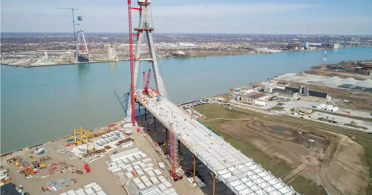 Canada is hiring staff to work at Ontario's record-breaking U.S. border bridge