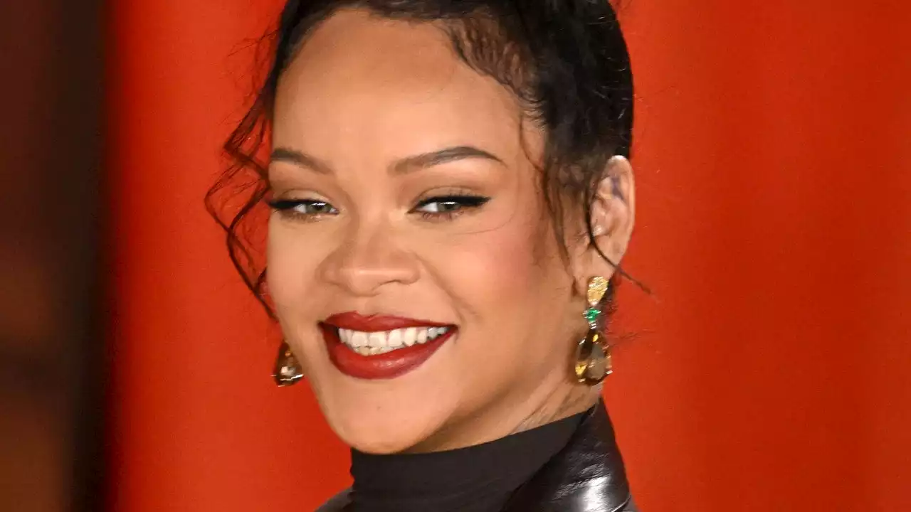 Rihanna Just Found The Maternity Equivalent Of Her 2014 CFDA Awards Naked Dress