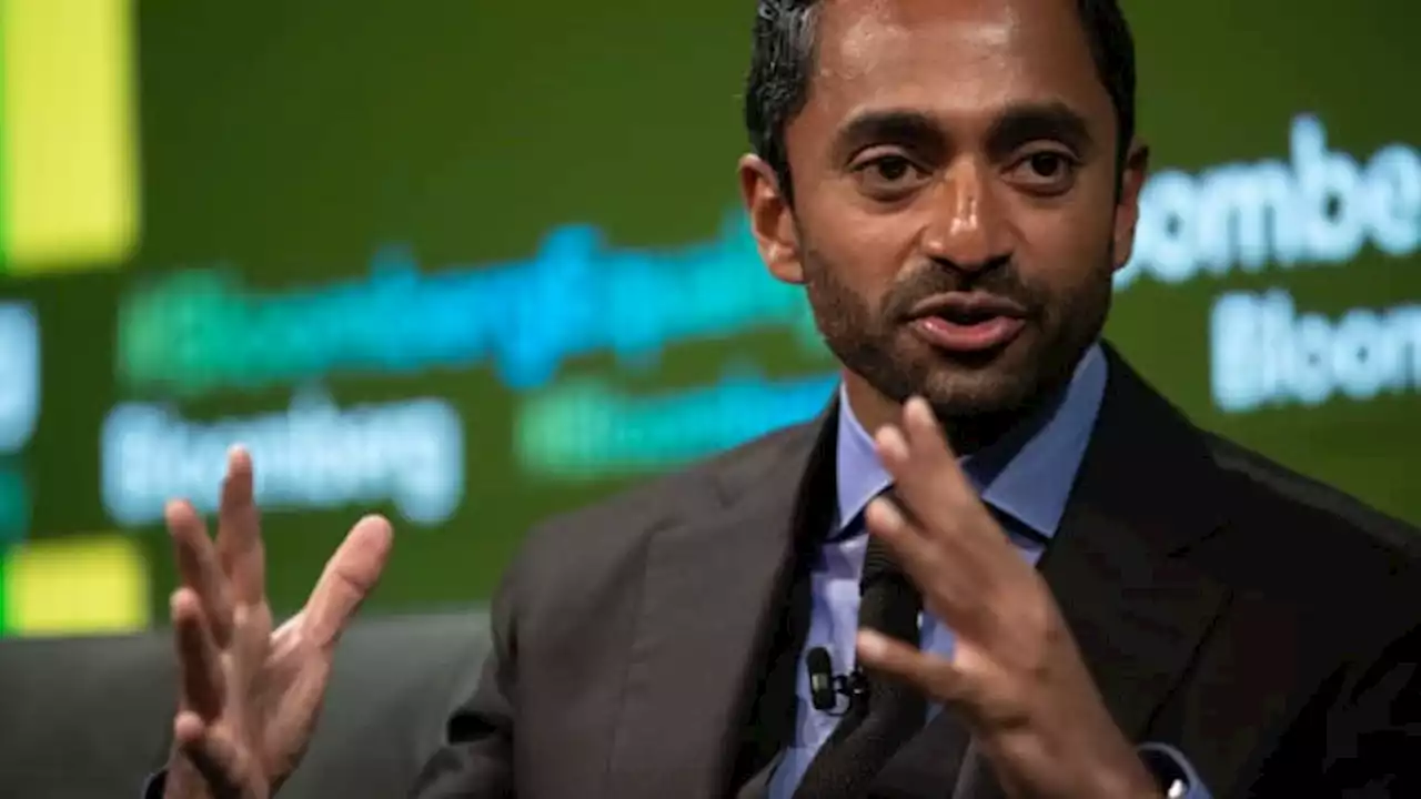 Chamath Palihapitiya calls Warren Buffett the 'GOAT' after figuring out his Japanese bet