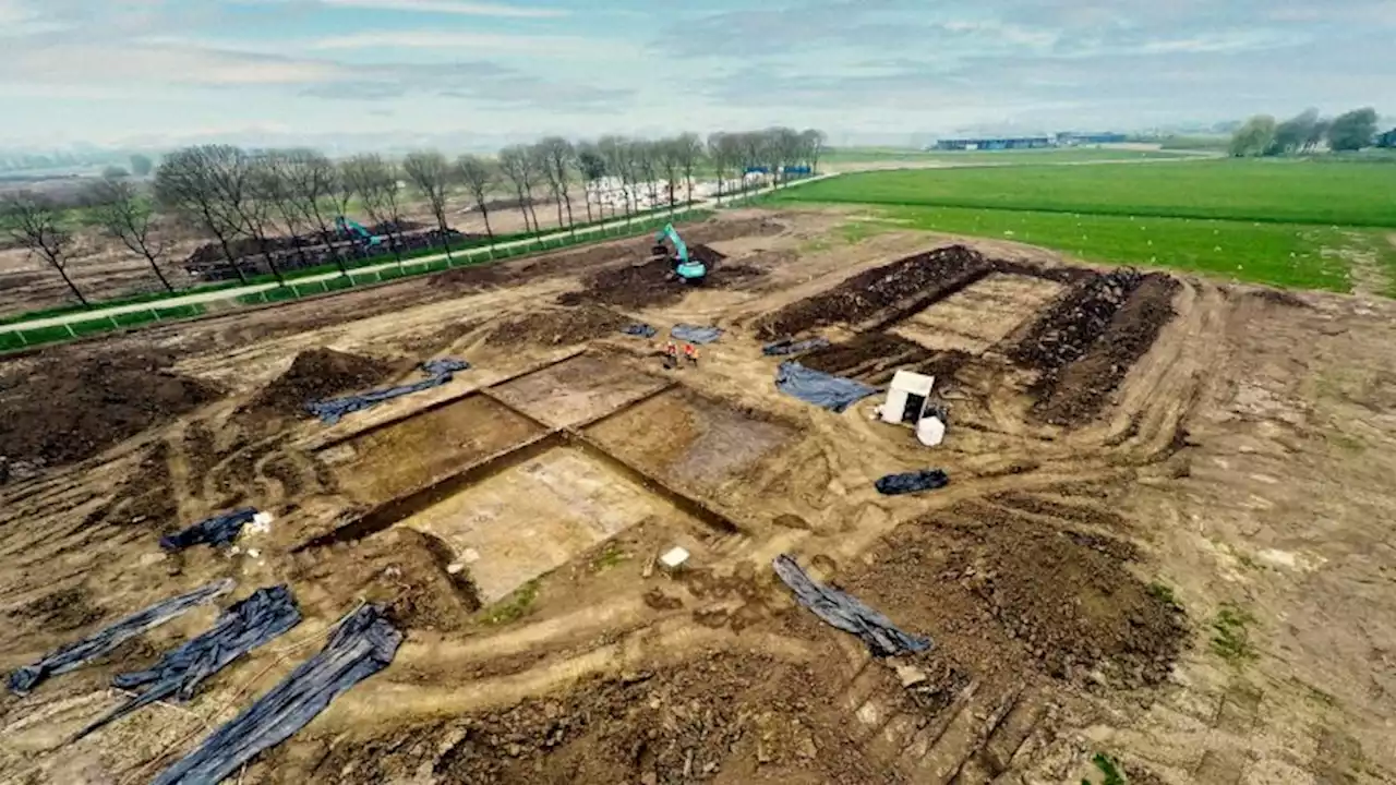 Archaeologists unearth 4,000-year-old Stonehenge-like sanctuary in the Netherlands | CNN