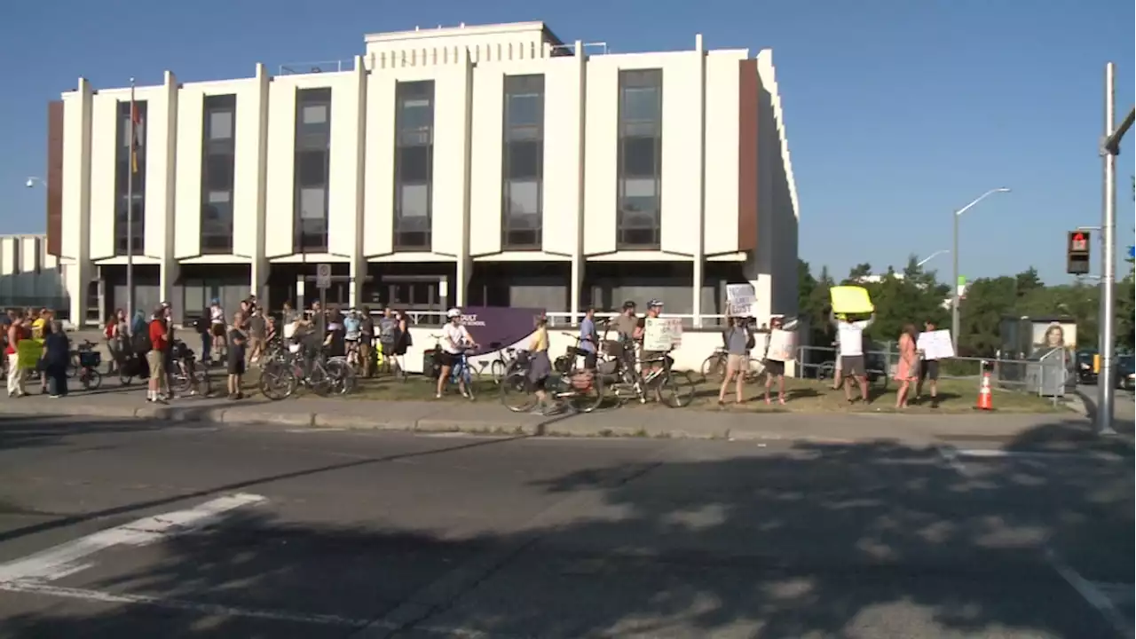 Cyclists call for safer cycling infrastructure at Ottawa intersection following collision