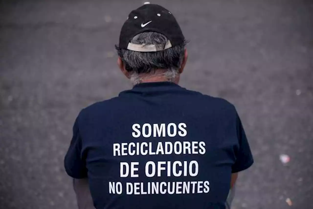 Galería: recicladores se manifestaron frente a la Uaesp y llegaron a acuerdos con el Distrito