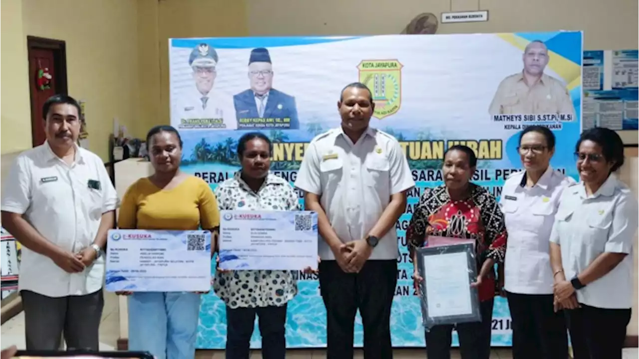 Puluhan Mama Papua Dapat Dana Hibah