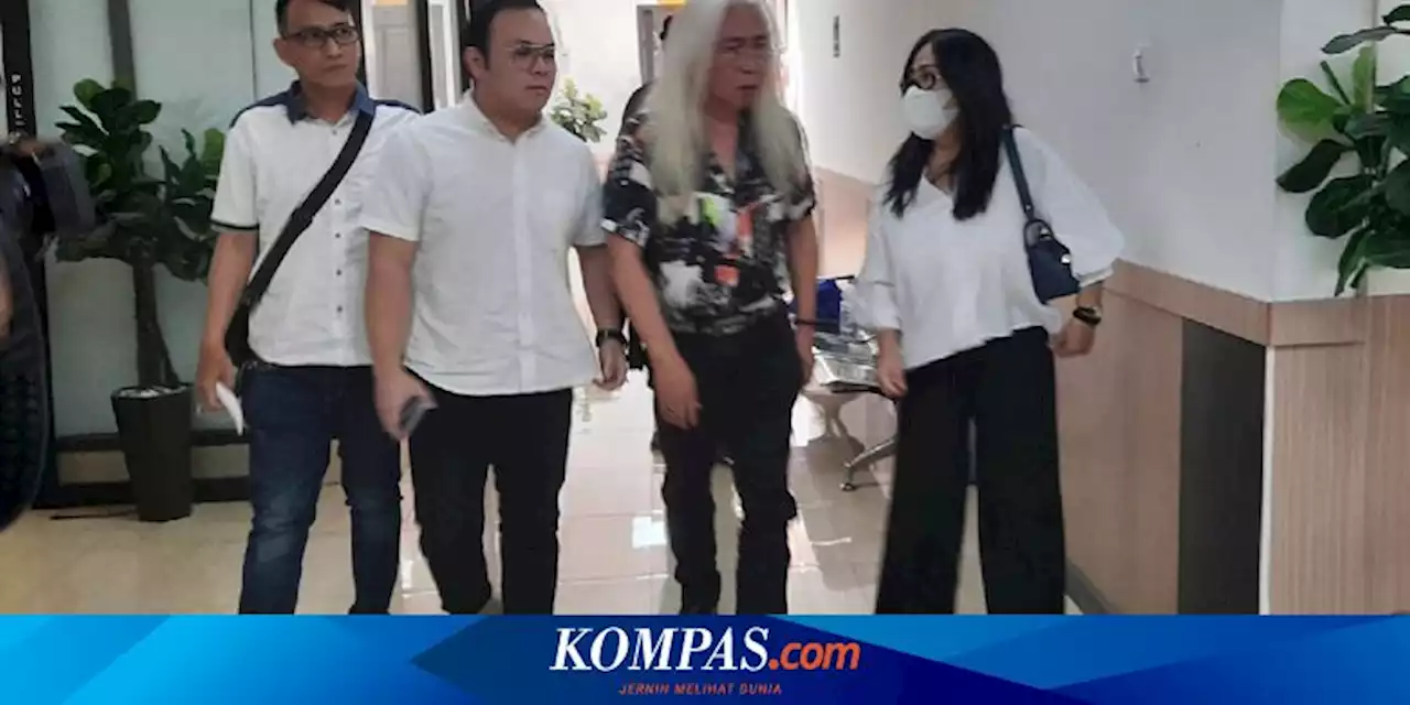 Sidang Perdana Gugatan Harta Gana-gini Gideon Tengker terhadap Rieta Amalia Ditunda