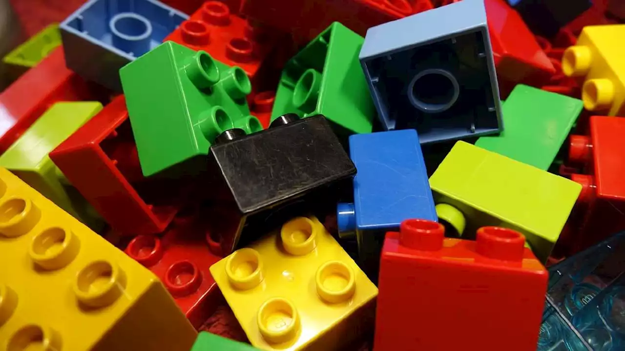 Police arrest man accused of stealing $10K worth of Lego bricks