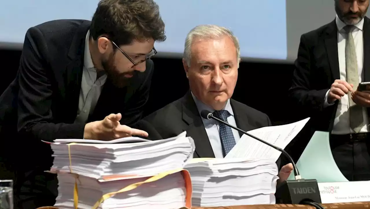 Polémique après l’agression du maire de Toulouse