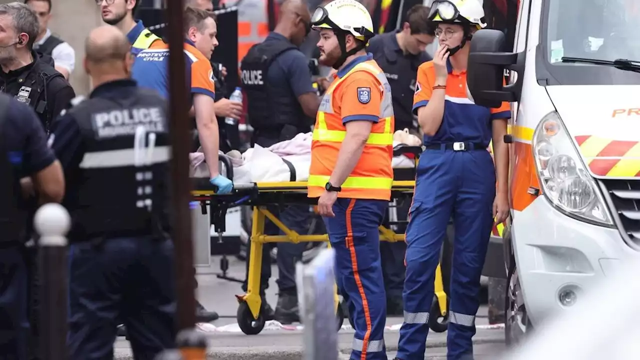 Explosion à Paris : une personne toujours portée disparue, les recherches ont repris