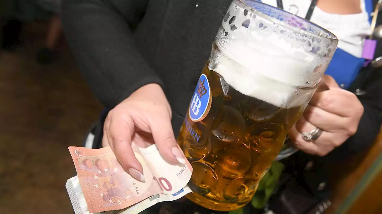 Bierpreise auf Oktoberfest steigen erneut