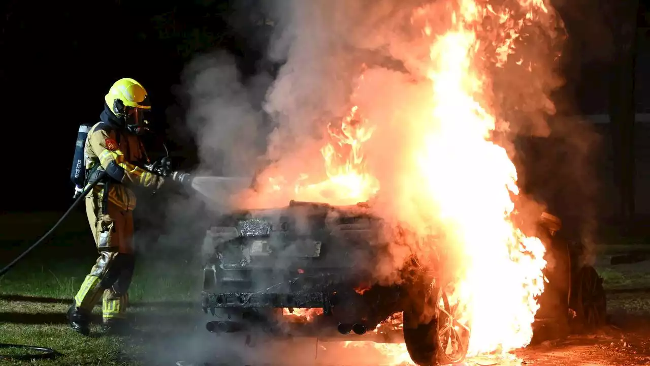 112-nieuws: tuinhuis brandt uit • autobranden in Breda