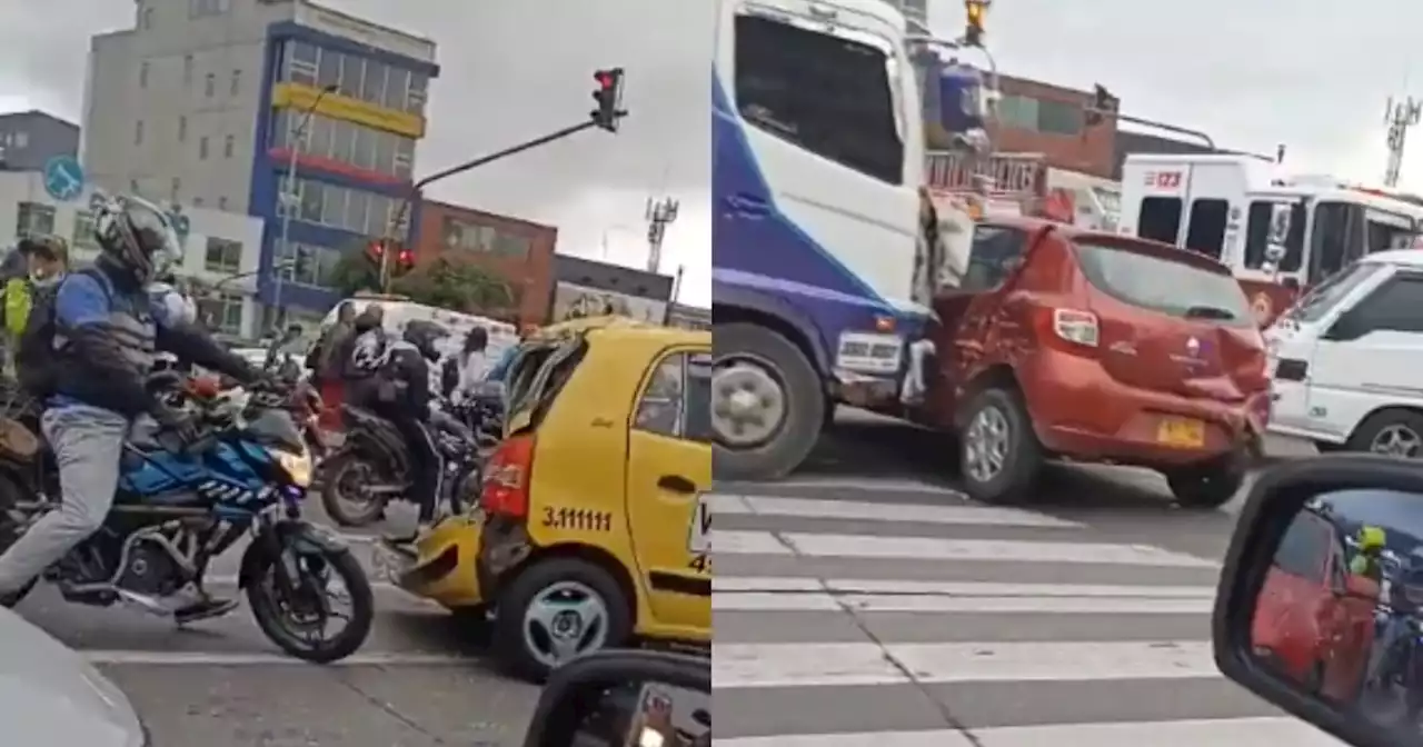 Movilidad Bogotá: monumental trancón en la Avenida NQS por accidente múltiple