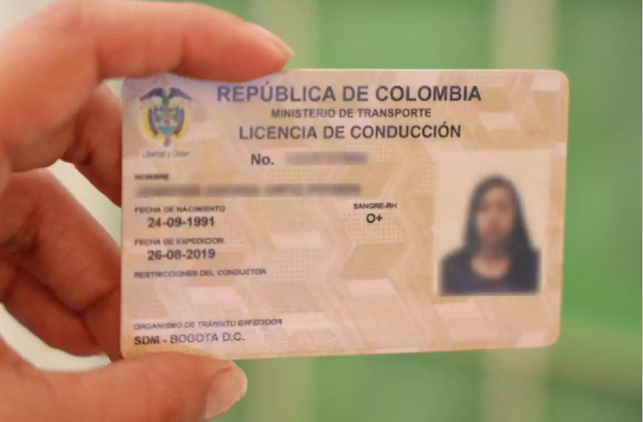 'Más difícil': alertan a quienes tienen que renovar licencia de conducción en Colombia - Pulzo