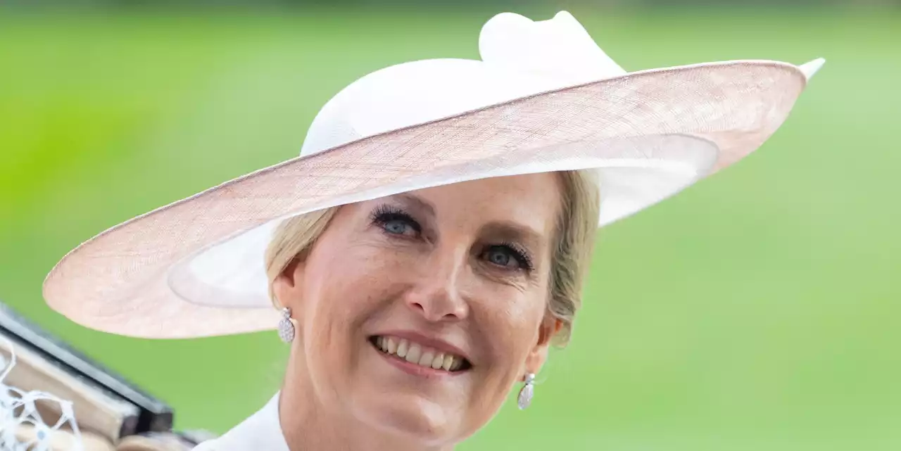 Duchess of Edinburgh looks angelic in a white dress at Royal Ascot