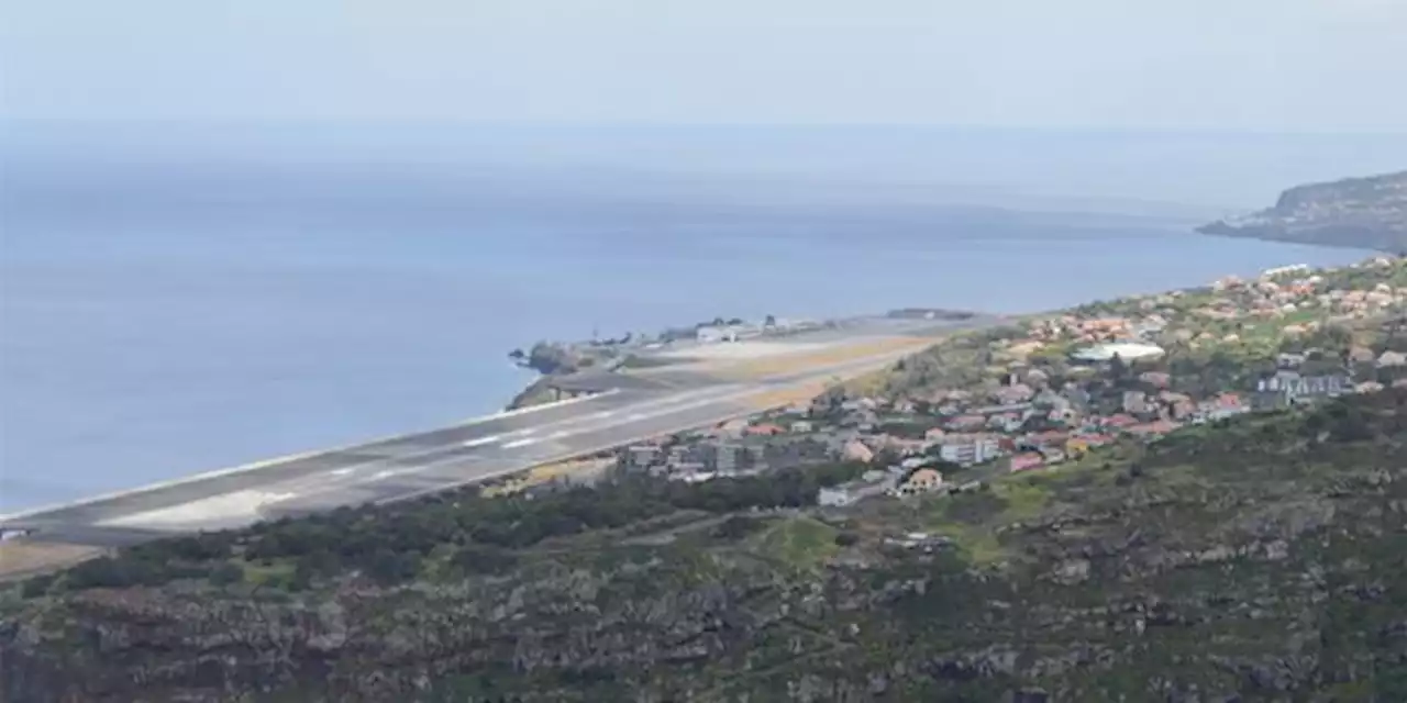 Madeira. Miguel Albuquerque insiste com Galamba sobre limites de vento no aeroporto - Renascença