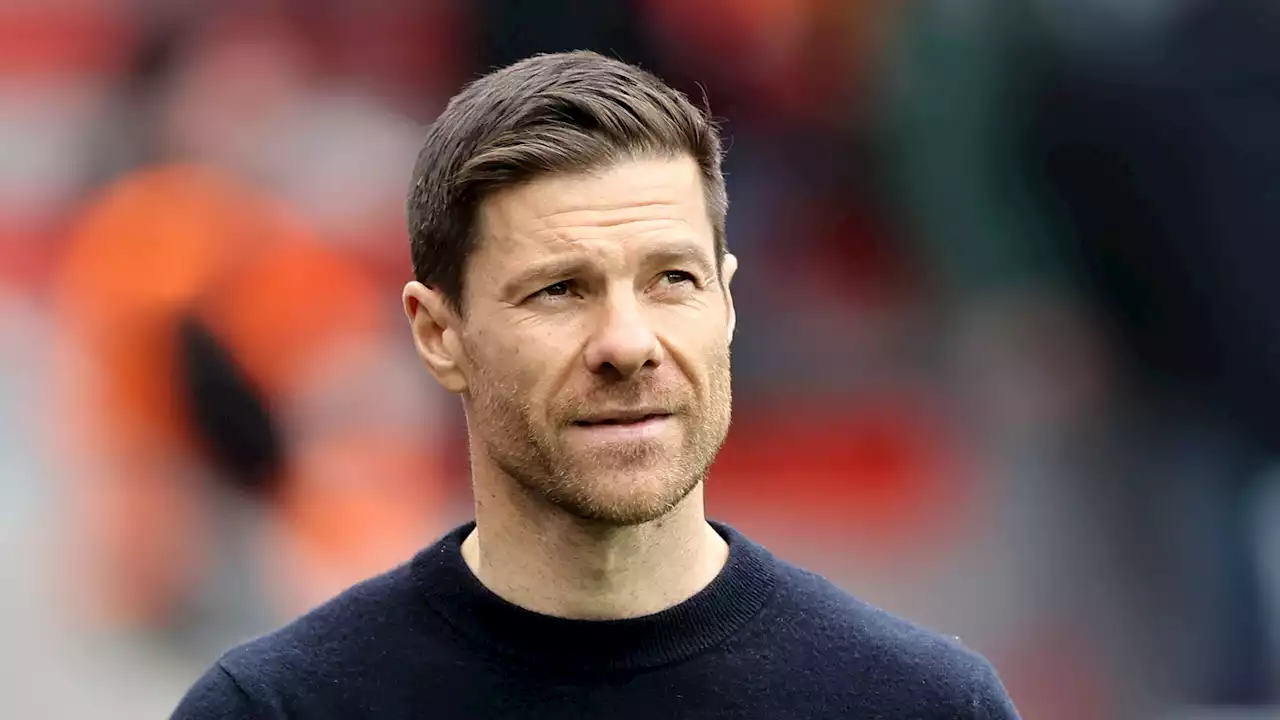 Xabi Alonso pode substituir Carlo Ancelotti no comando do Real Madrid, diz jornal