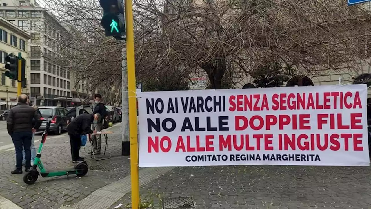 Viale Regina Margherita come viale Libia: contro la sosta selvaggia si pensa ai 'paletti' sulla preferenziale