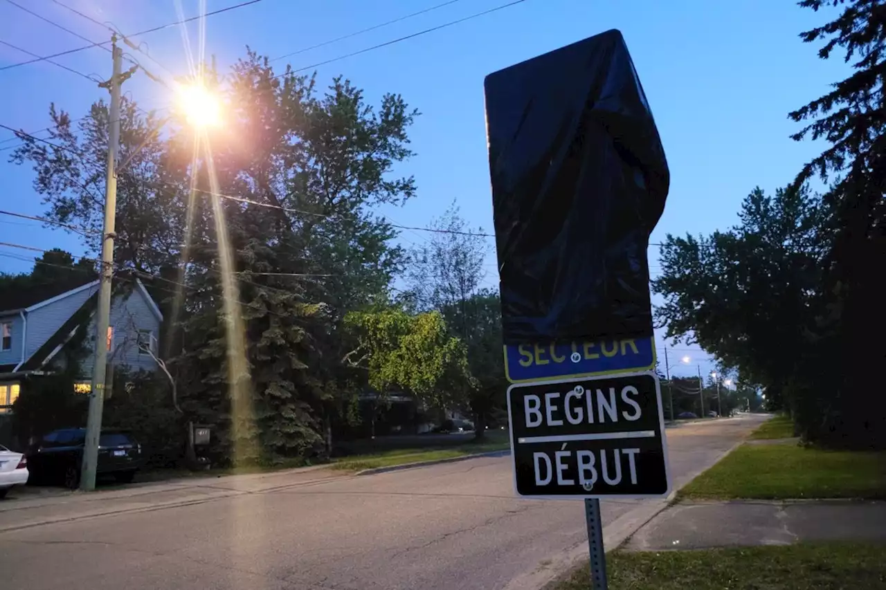 Speed limits dropping to 40 km/h in a dozen neighbourhoods