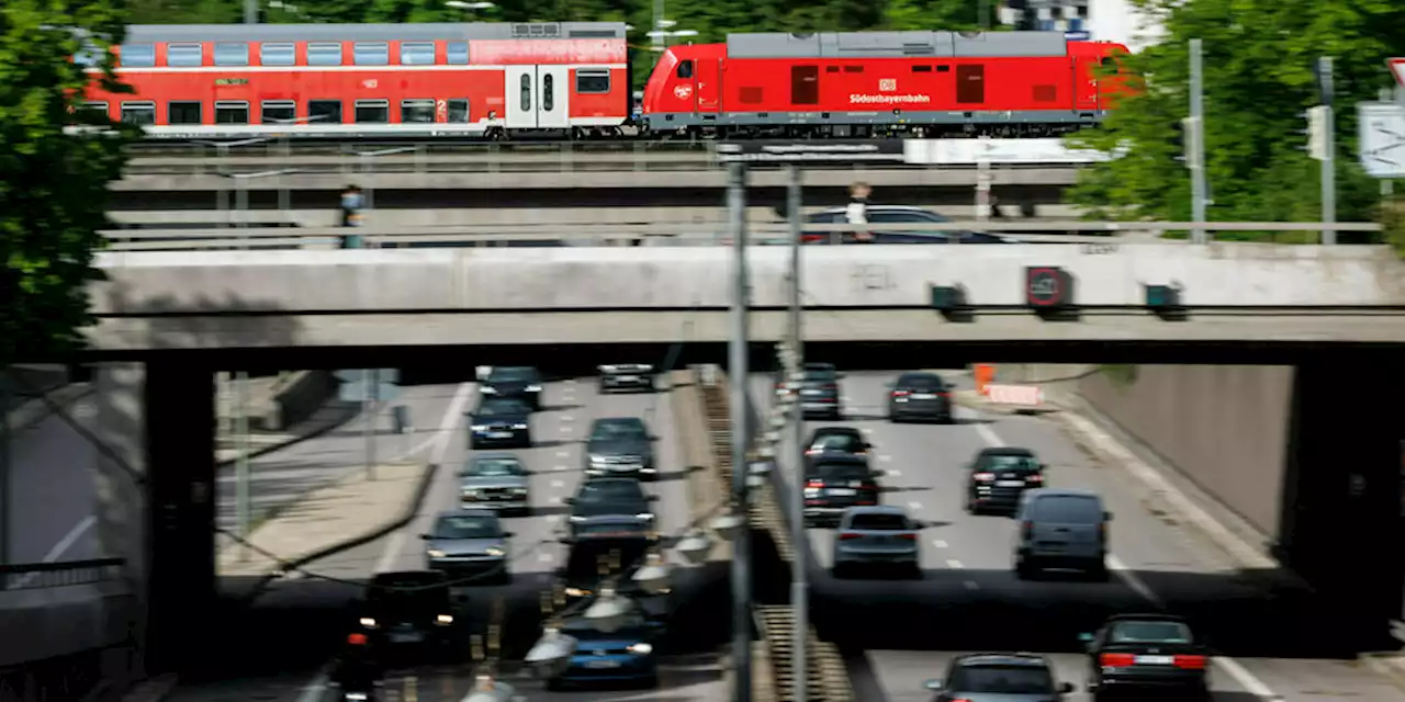 Urabstimmung der EVG über Streik: Die Bahn wünscht schönen Urlaub