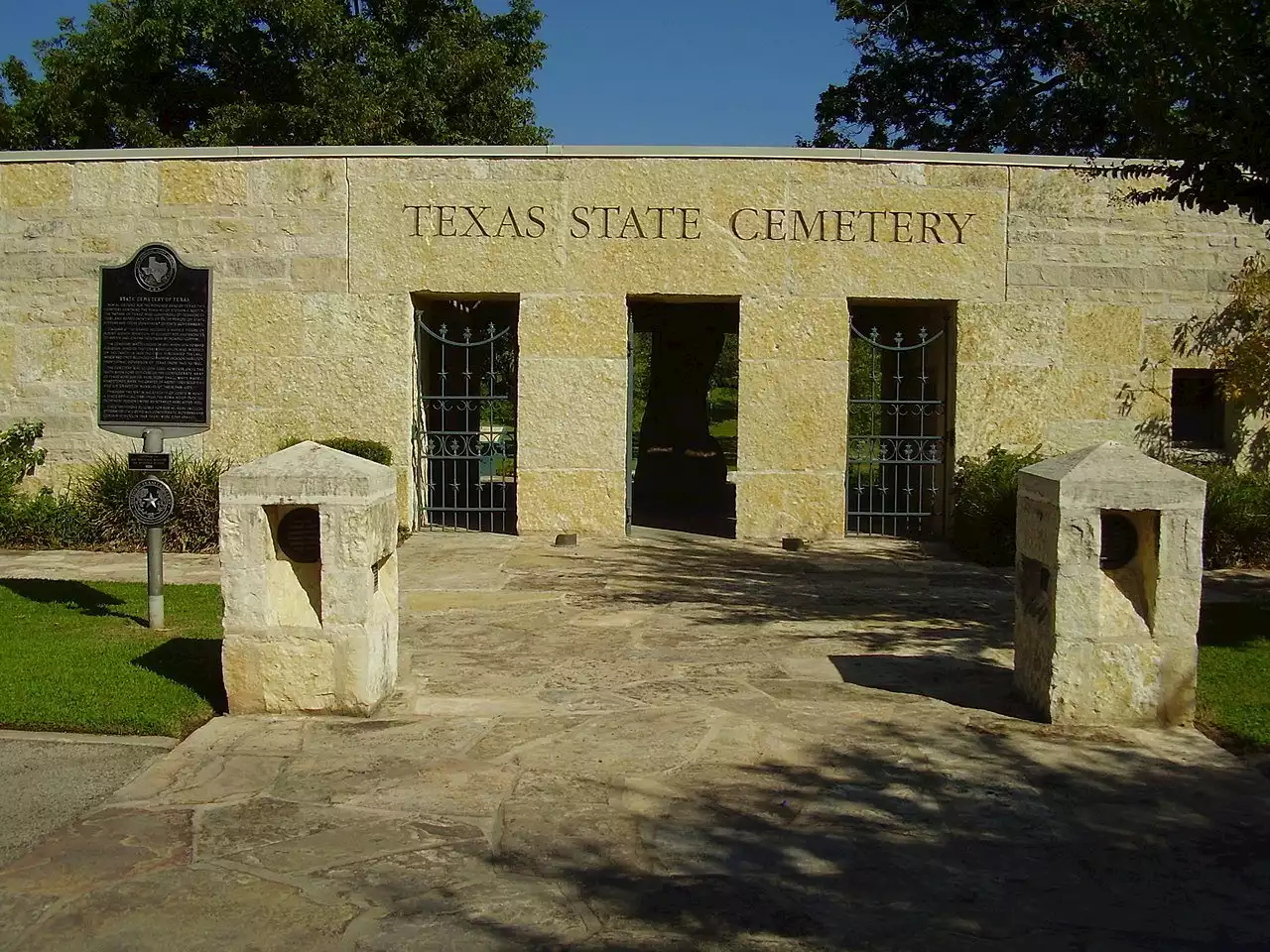 It's Time to Defend the History of All Texans