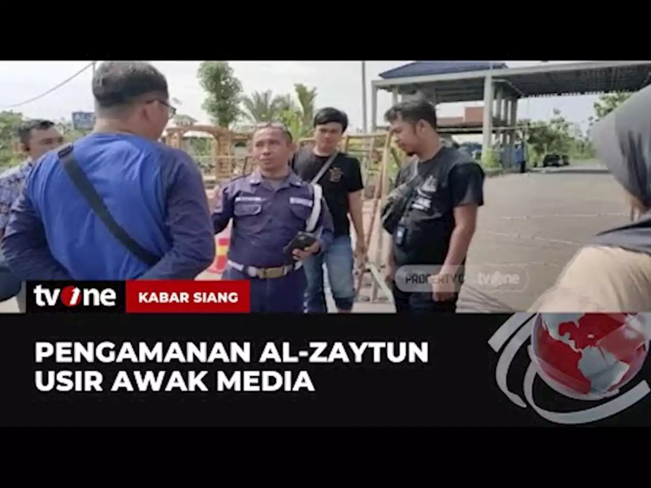 Ketegangan Terjadi Antara Awak Media dan Pengamanan Ponpes Al Zaytun - tvOne